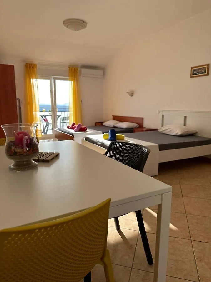 Apartments Badnje Dramalj